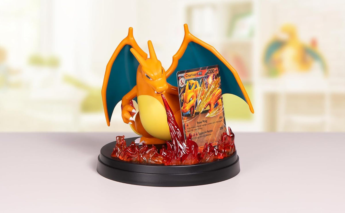 TCG: Charizard Ex Super-Premium Collection (3 Foil Promo Cards, 1 Card-Display Figure & 10 Booster Packs)