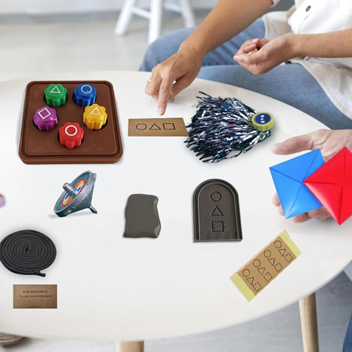 3D Korean Traditional Play Game, 1: 1 Restoration Korean Folk Game Set, DDAKJI Korean Game, Korean Dice Game, Stone Pebbles Set, Stone Catching Game, Hand Eye Coordination Training Toy, Family Travel
