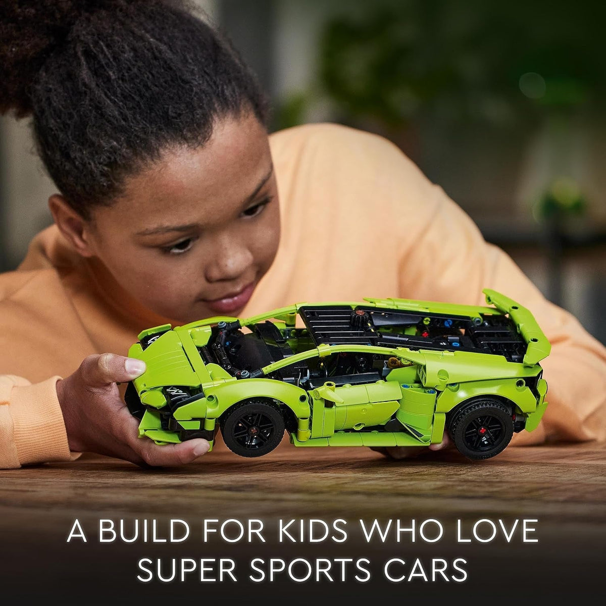 Technic Lamborghini Huracán Tecnica Toy Car Model Kit, Racing Car Building Set for 9 plus Year Old Kids, Boys, Girls and Motor Sport Fans, Collectible Gift Idea 42161