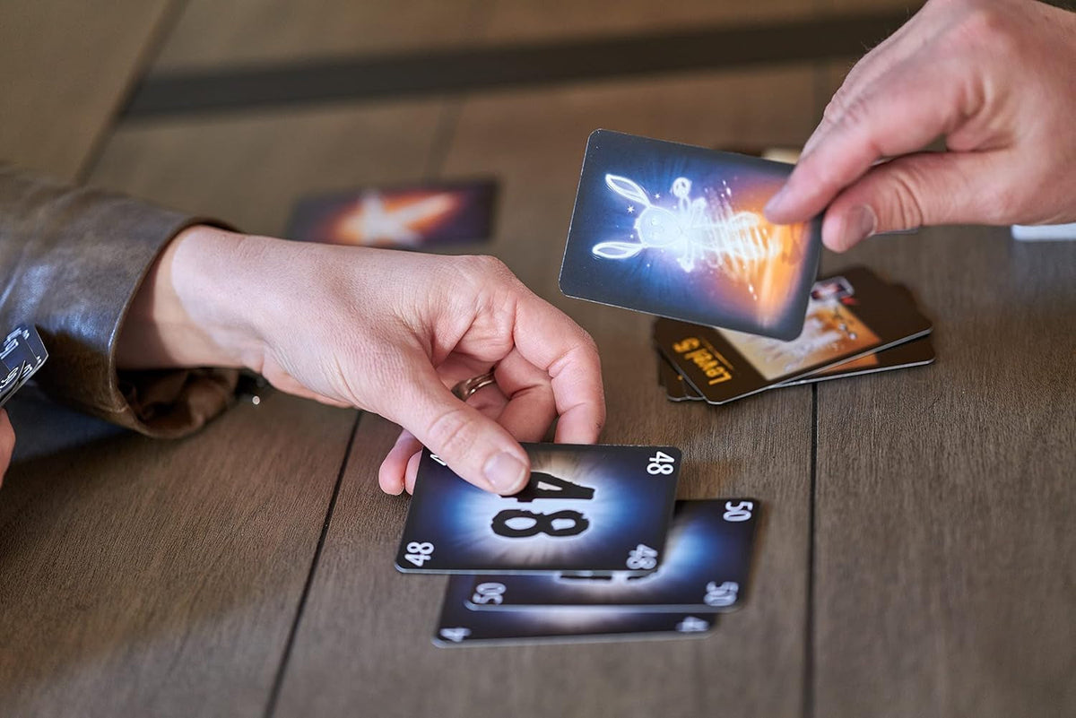| the Mind – Epic Quest Card Game | UK Version | Family Travel & Party Game | Fun Card Games for Adults, Teens & Kids | Ages 8+ | 2-4 Players | 20-40 Minutes Playtime
