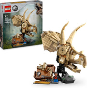 Jurassic World Dinosaur Fossils: Triceratops Skull Model, Dinosaur Toy for 9+ Year Old Boys & Girls, with Opening Jaw & Display Stand, Birthday Gift Idea 76969