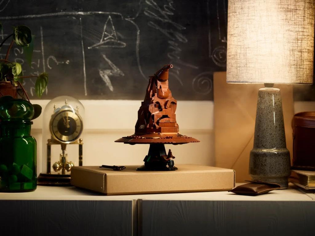 Harry Potter Talking Sorting Hat Set, Model Kit for Adults to Build with 31 Randomised Sounds and a Character Minifigure, Wizarding World Gifts for Men, Women, Him or Her 76429
