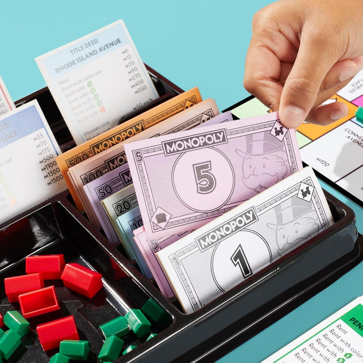 Board Game with Storage Tray and Larger Tokens - English Version