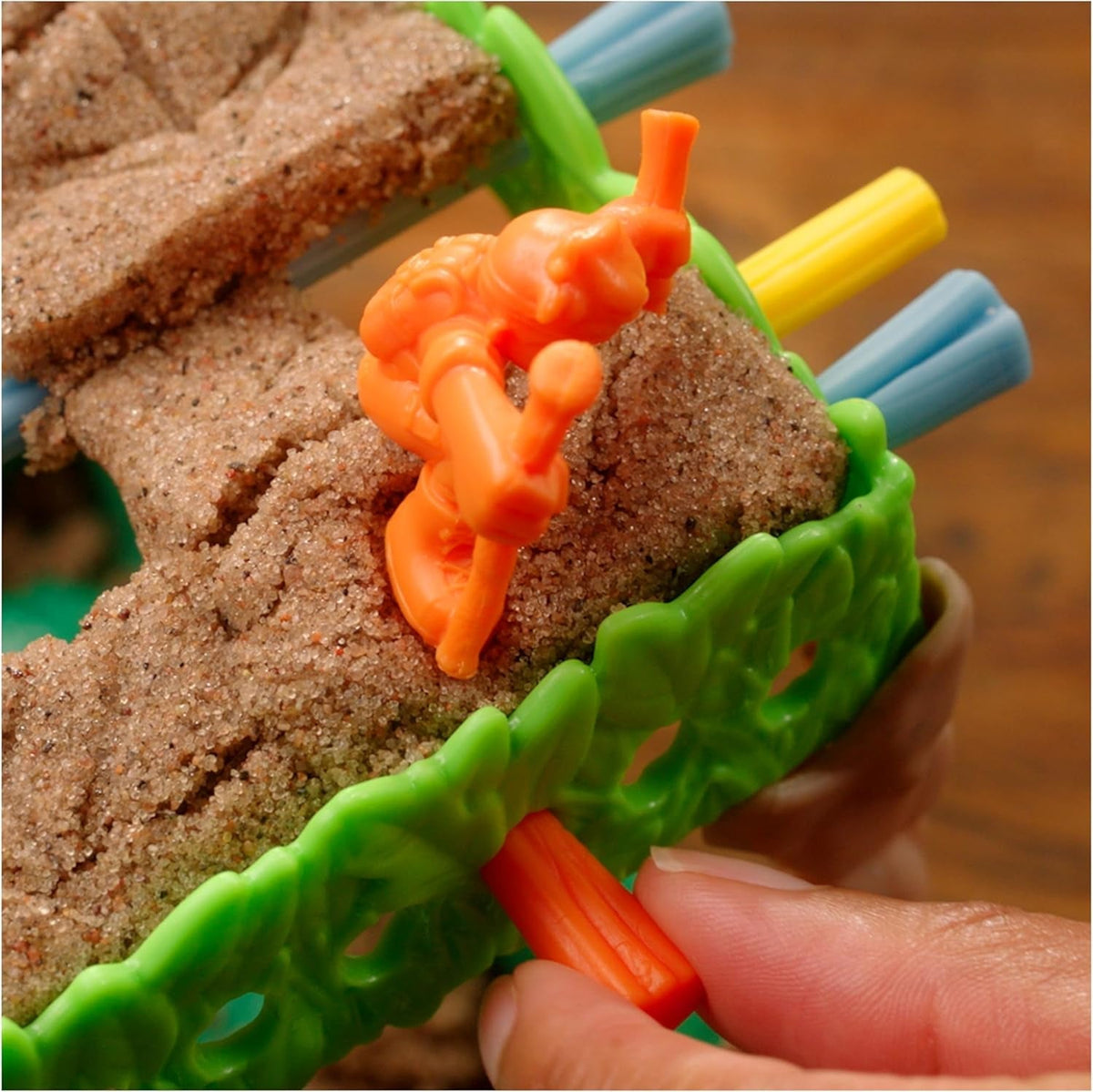 Sink N’ Sand, Quicksand Kids Board Game with Kinetic Sand for Sensory Fun and Learning – Easy Toy Gift Idea, for Preschoolers and Kids Ages 4 and Up